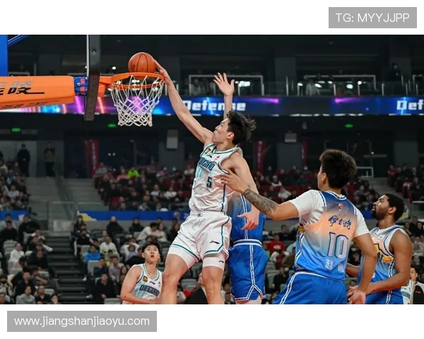 杨瀚森复出表现抢眼砍下21分9板6助助混音终结连败重回胜利轨道